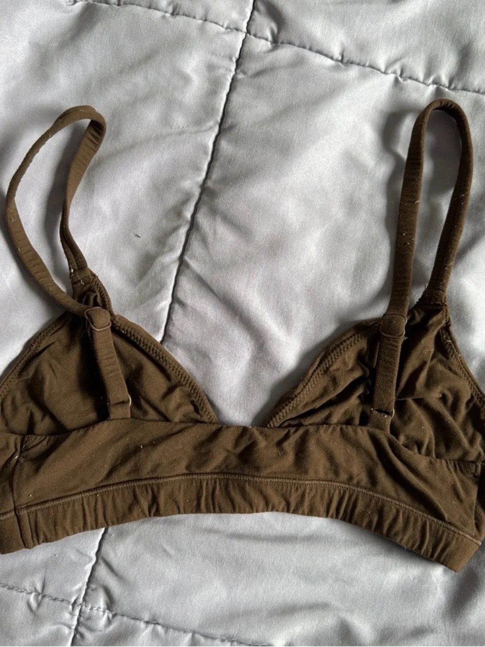 Skims Fits Everybody Triangle Bralette Wireless Triangle Bra - Brown - Picture 3 of 4